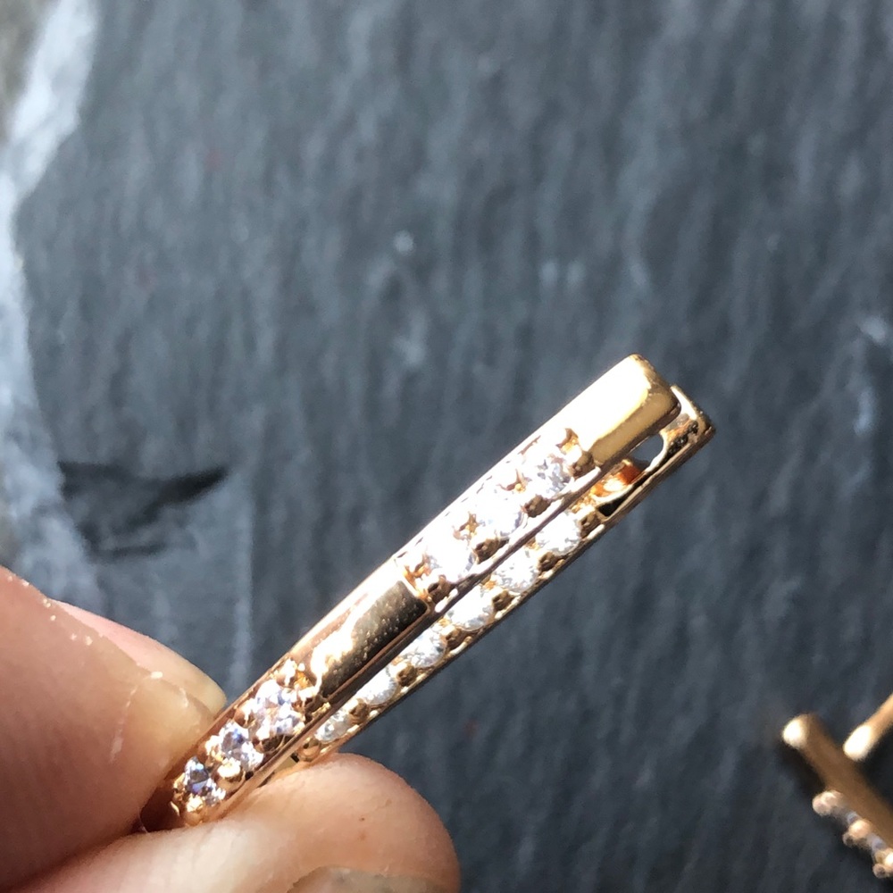Earrings - Picture 2 of 9